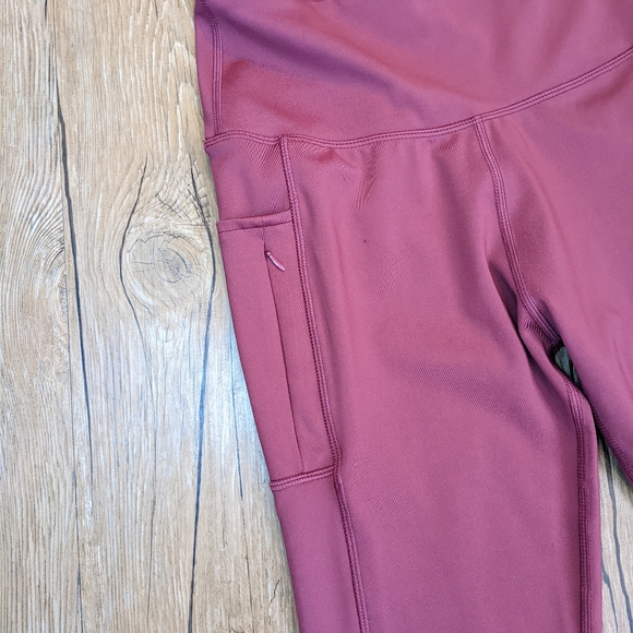 LegEnd Active Ware Leggings - Picture 2 of 3